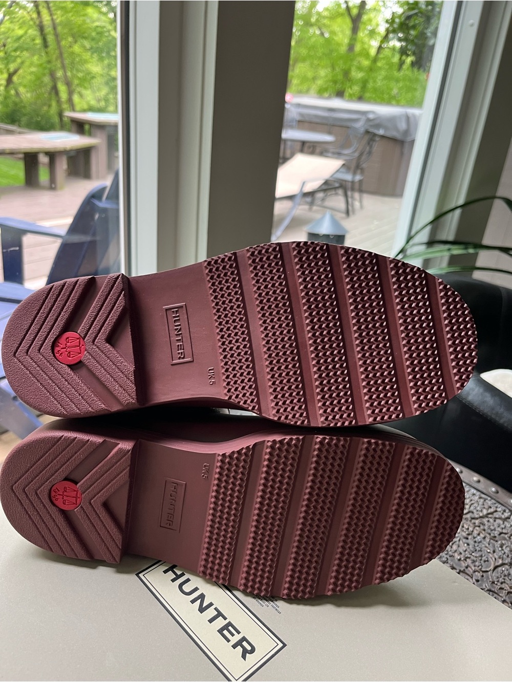 HUNTER COMMANDO CHELSEA BOOTS IN MUTED BERRY 7 - Picture 8 of 8